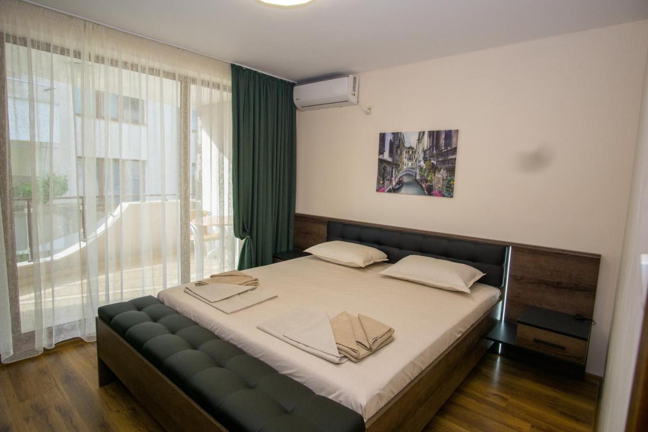 Guest Apartments Stela Tsarevo Exteriör bild