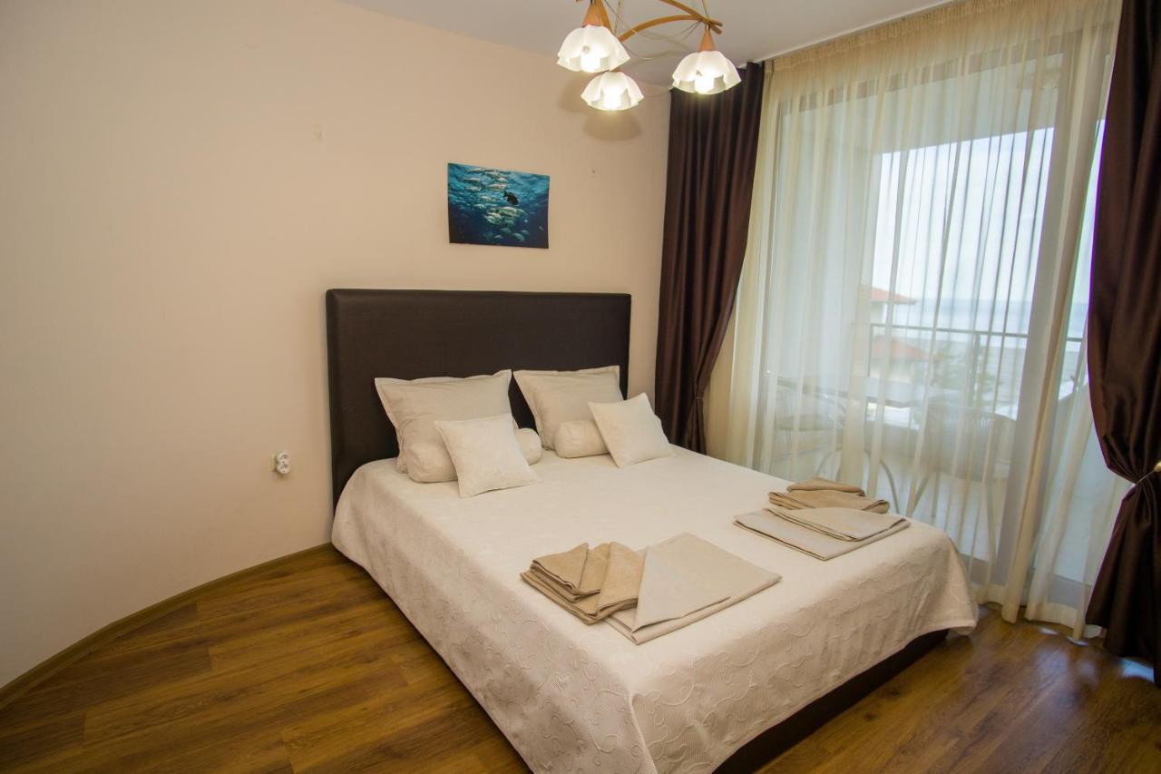 Guest Apartments Stela Tsarevo Exteriör bild